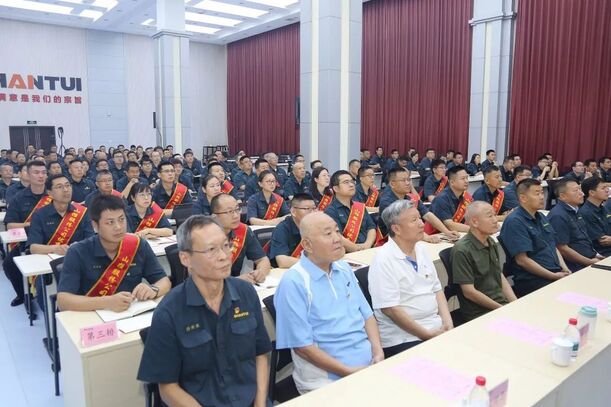 ce3559102f70418eb915294b11ca8b80